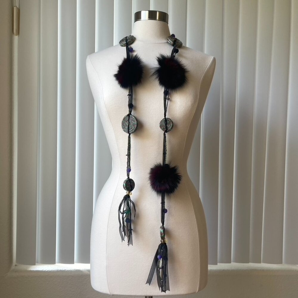 Multi-material waist chain and necklace with heavy-duty bead stringing  In Excel